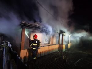 Incendiu sat Vâlcele, com. Vlădeni